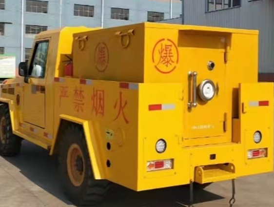 富县凯龙爆破器材运输车：保障爆破任务的安全运行